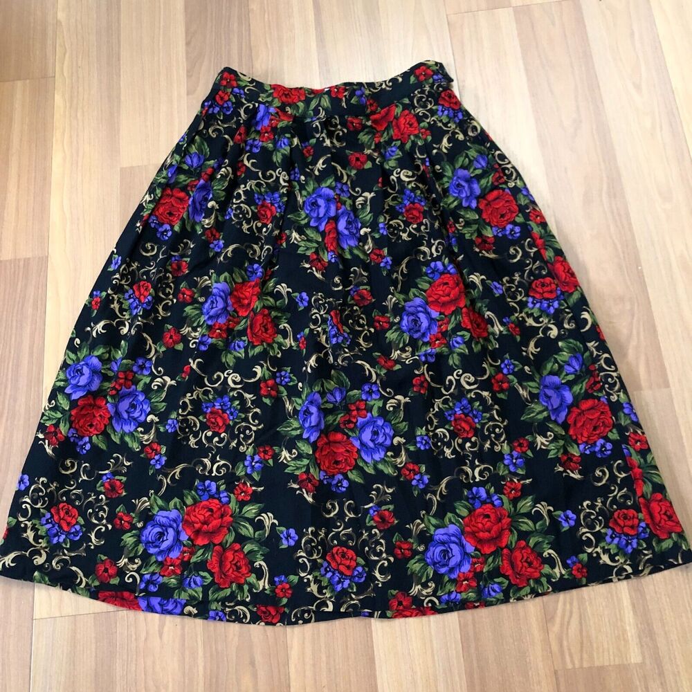 Koret Petites 12 Petite (Fits 27 In) Floral 100% Rayon Button Non Lined Skirt